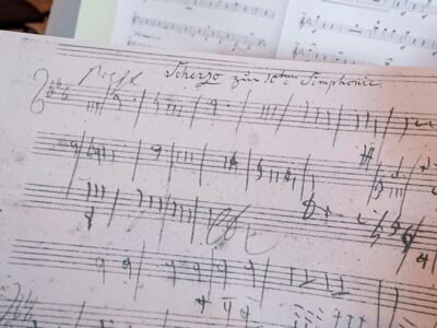 Cómo una IA terminó la última sinfonía de Beethoven y qué significa eso para el futuro de la música